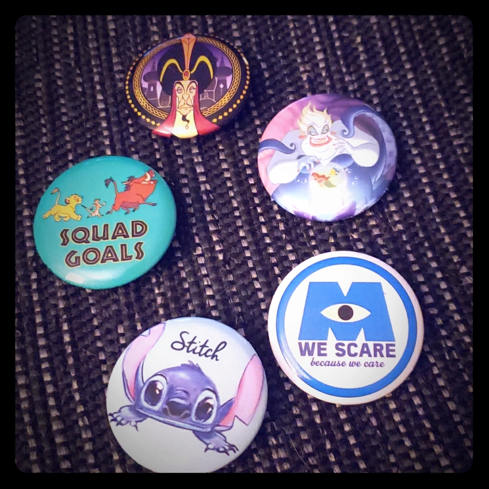 Lot of 5 Disney & Pixar Mini Buttons